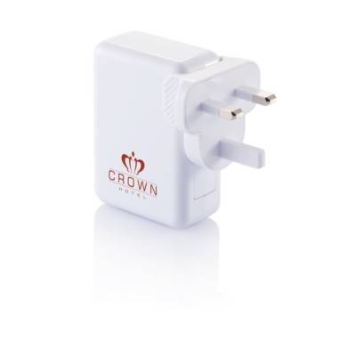 Podróżna wtyczka z 4 portami USB